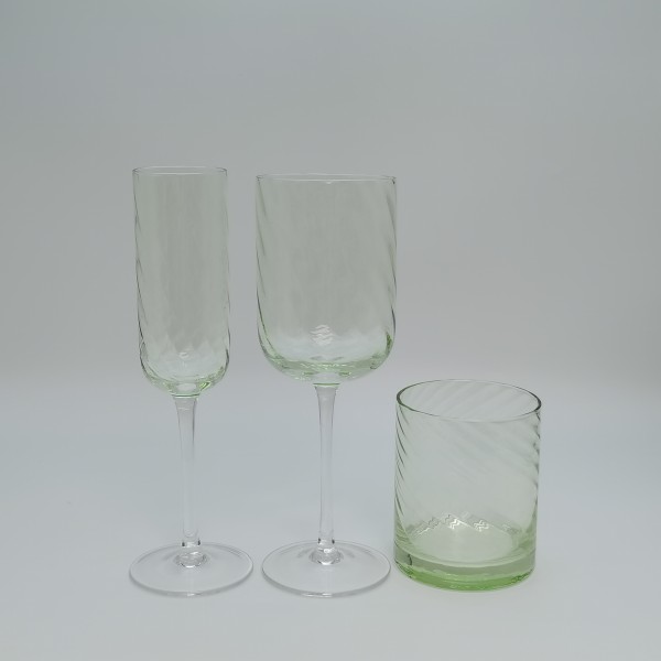 The Art of Elevation: Crystal Stemware Collection
