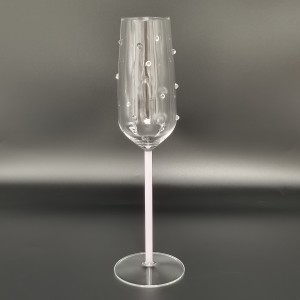 Wine Glass With Solid Dot