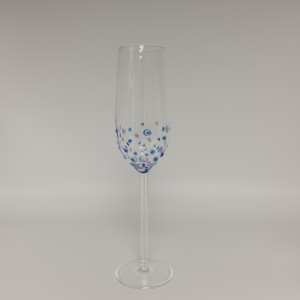 Wine Glass With Solid Dot