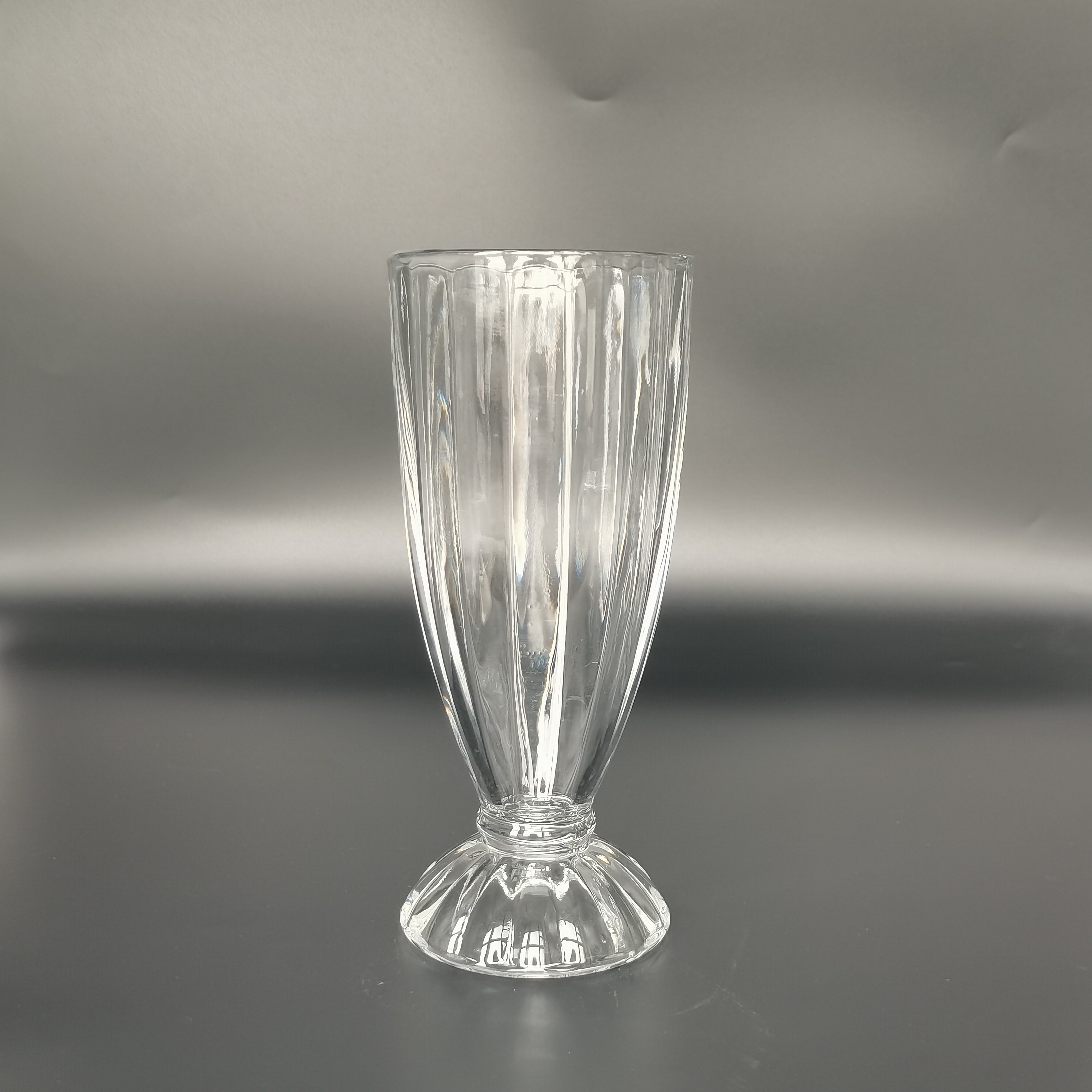 Machine Made Glassware Manufacturer Featured Image