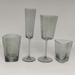 Spray Color Glass Collection Manufacturers