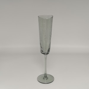 Spray Color Glass Collection Manufacturers