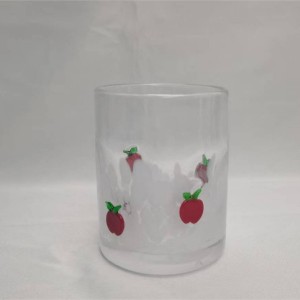Various tumblers with different patterns