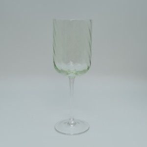 WHOLESALER SWIRL SHAPED GLASSWARE