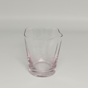 SET OF 4 TUMBLERS WITH DIFFERENT COLORS