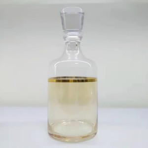 23.5 oz Gold Luster Glass Decanter Sets