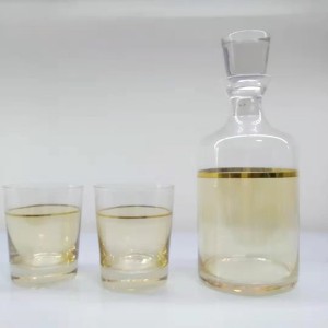 23.5 oz Gold Luster Glass Decanter Sets