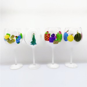 Ballon Style Christmas Wine Glasses