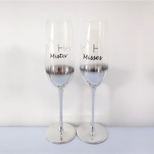 Glass Champagne Flutes 2 Wedding Toasting Glasses Bride Groom Glassware Decor