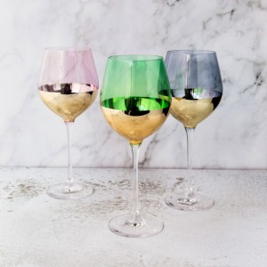 Stemless Wine Glass with Gold Bottom
