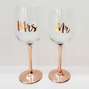 Mr and Mrs Printing Wine Glasses