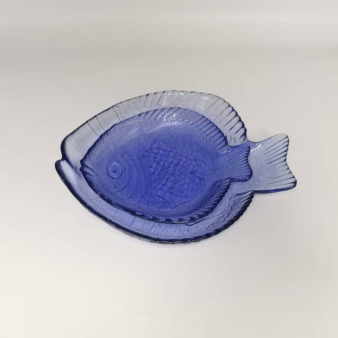 “Whimsical glass vessels” attracting the people attation